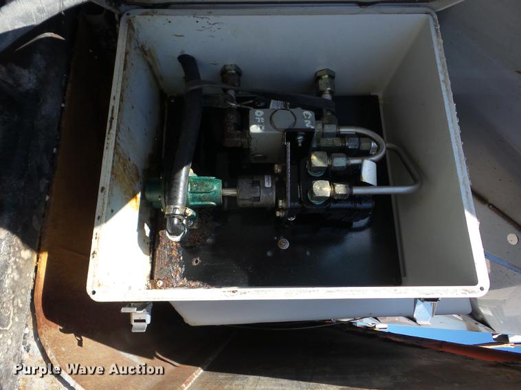 image for item EI9940 2003 Sterling LT7501 dump truck