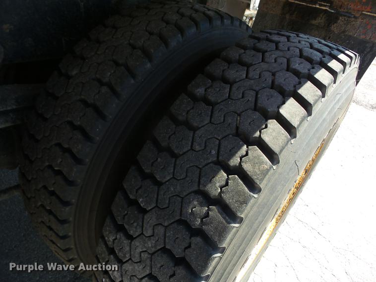 image for item EI9940 2003 Sterling LT7501 dump truck