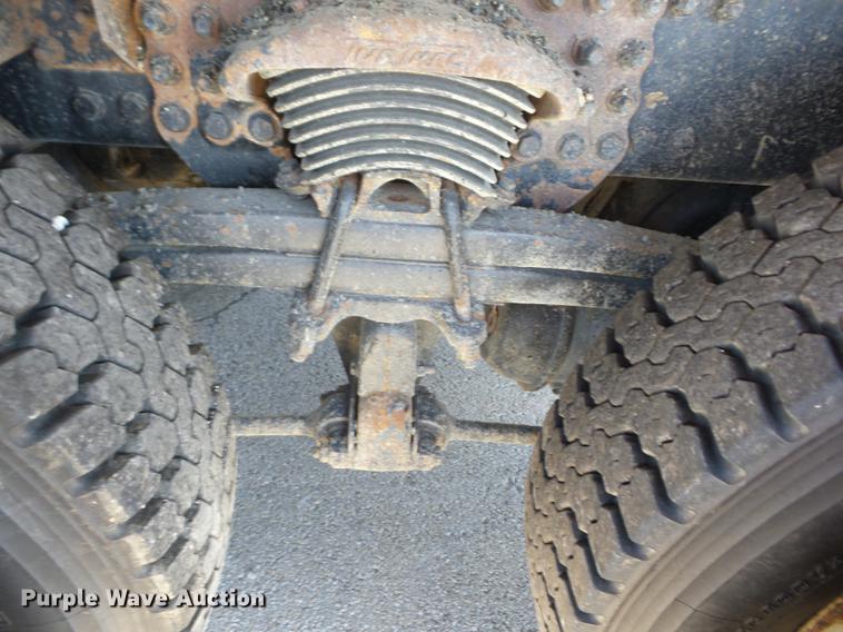 image for item EI9940 2003 Sterling LT7501 dump truck