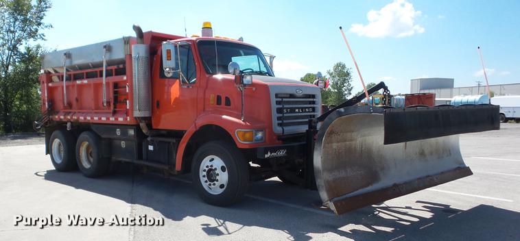 image for item EI9941 2003 Sterling LT7501 dump truck