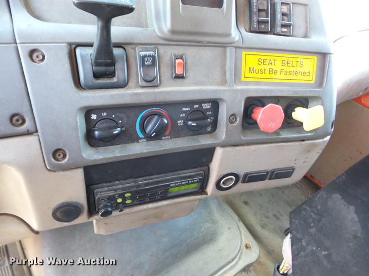 image for item EI9941 2003 Sterling LT7501 dump truck