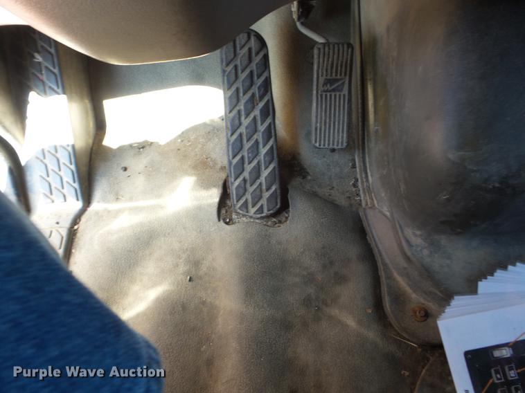 image for item EI9941 2003 Sterling LT7501 dump truck