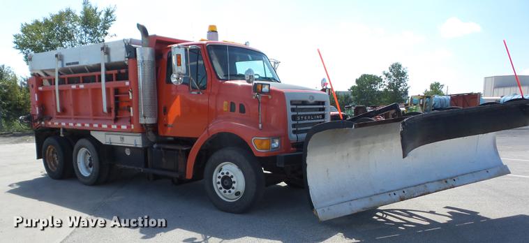 image for item EI9942 2003 Sterling LT7501 dump truck