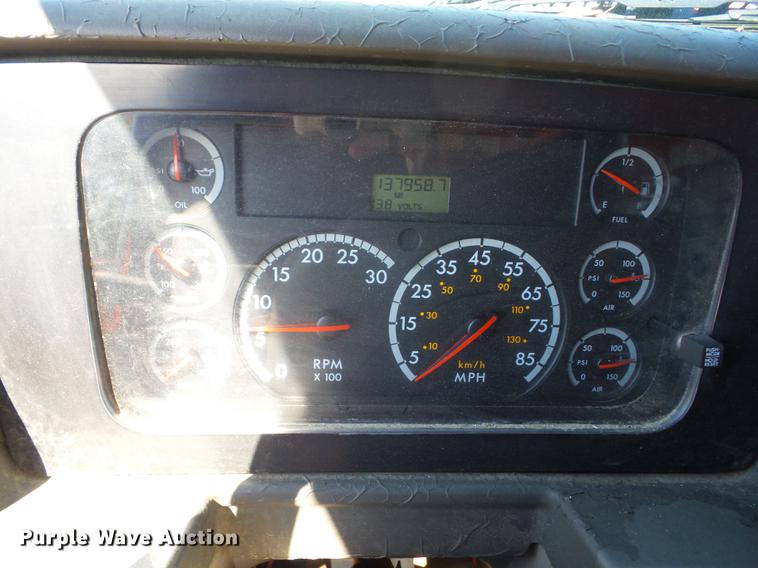 image for item EI9942 2003 Sterling LT7501 dump truck