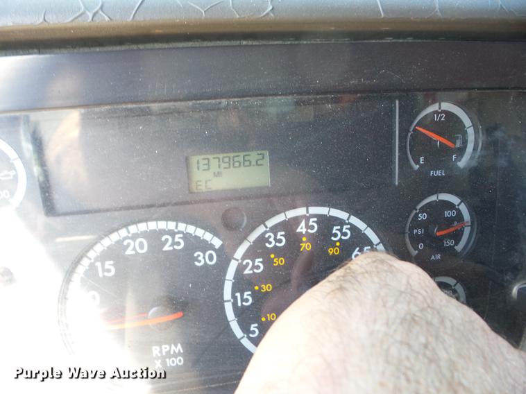 image for item EI9942 2003 Sterling LT7501 dump truck