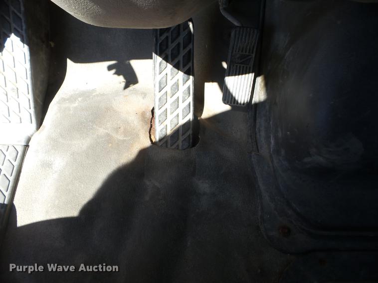 image for item EI9942 2003 Sterling LT7501 dump truck