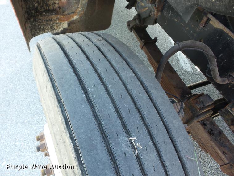 image for item EI9942 2003 Sterling LT7501 dump truck