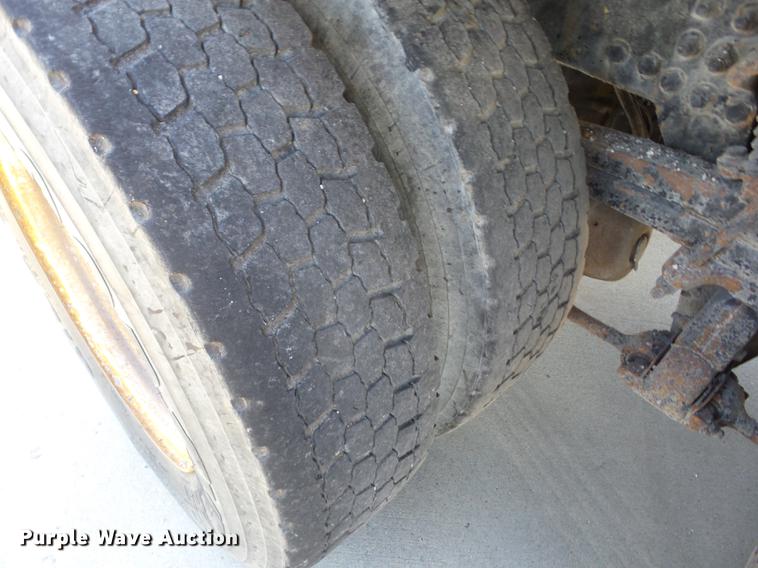 image for item EI9942 2003 Sterling LT7501 dump truck