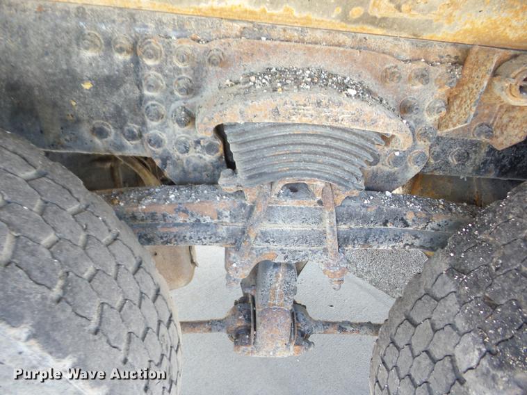 image for item EI9942 2003 Sterling LT7501 dump truck