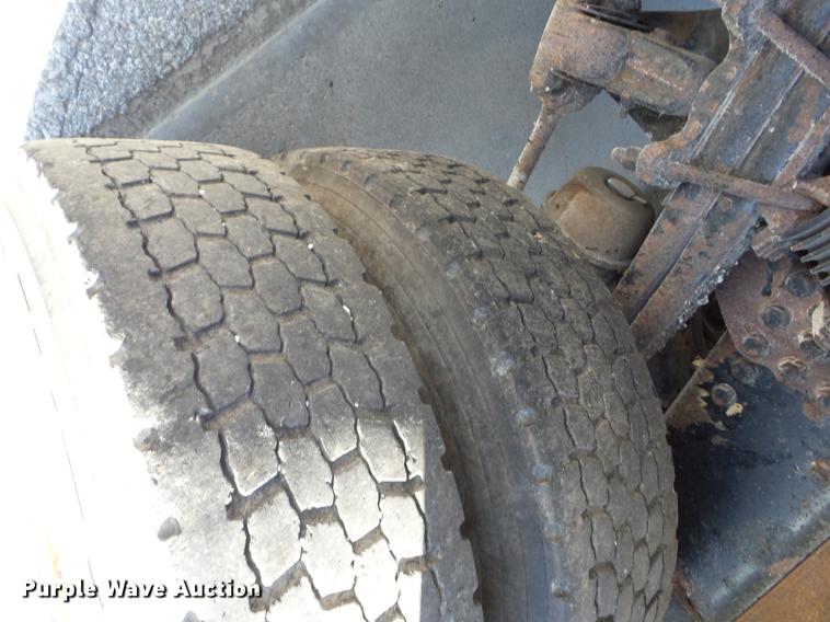 image for item EI9942 2003 Sterling LT7501 dump truck