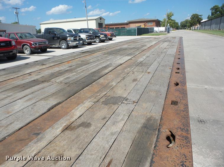 image for item EI9943 2003 Landoll 410-50 tilt deck equipment trailer