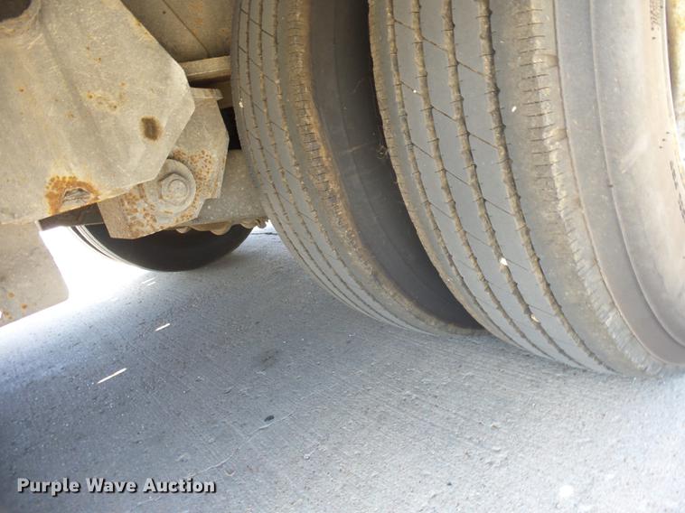 image for item EI9943 2003 Landoll 410-50 tilt deck equipment trailer