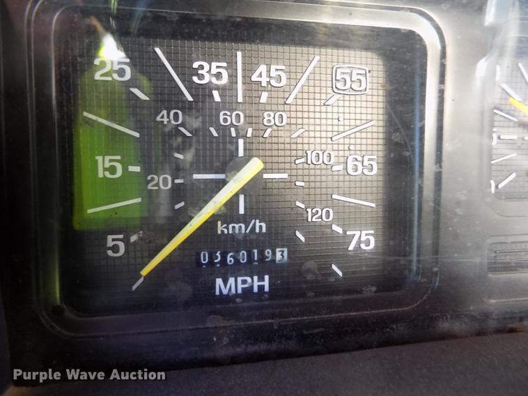 image for item ER9112 1998 Ford F700 oil distribution truck