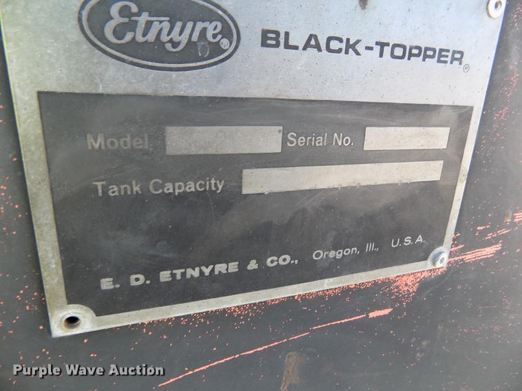 image for item ER9112 1998 Ford F700 oil distribution truck