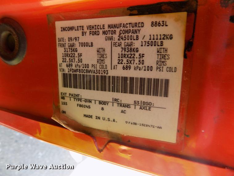 image for item ER9112 1998 Ford F700 oil distribution truck