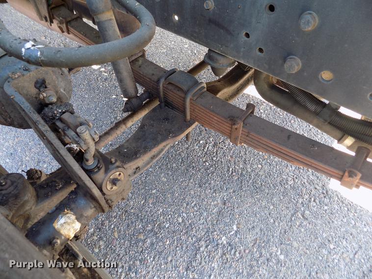 image for item ER9113 1998 Ford F800 oil distribution truck