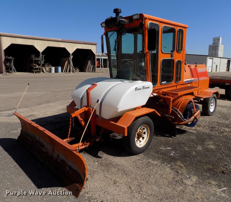 image for item ER9117 2006 Broce RJ-350 broom