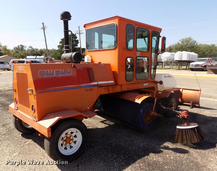 image for item ER9117 2006 Broce RJ-350 broom