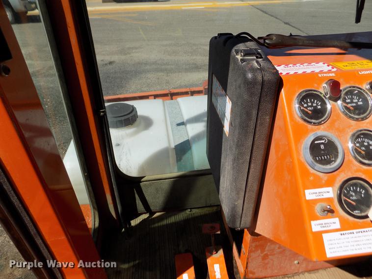 image for item ER9117 2006 Broce RJ-350 broom