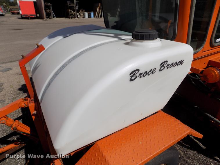 image for item ER9117 2006 Broce RJ-350 broom