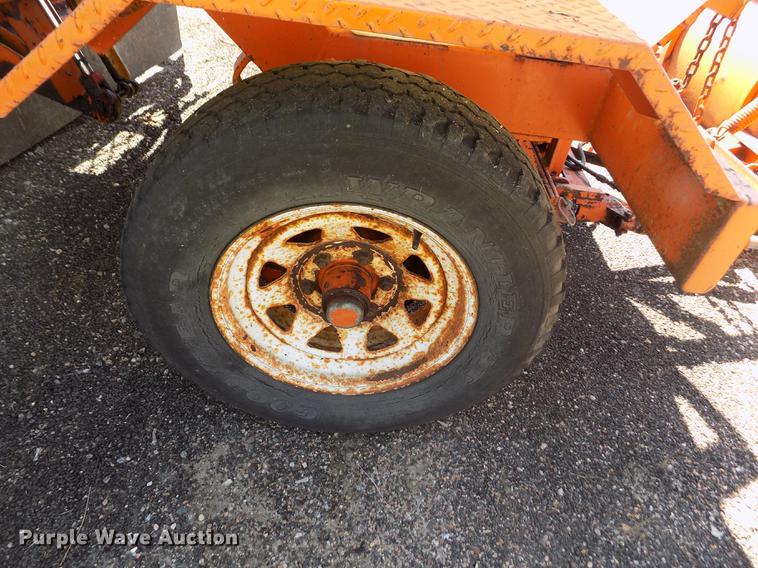 image for item ER9117 2006 Broce RJ-350 broom