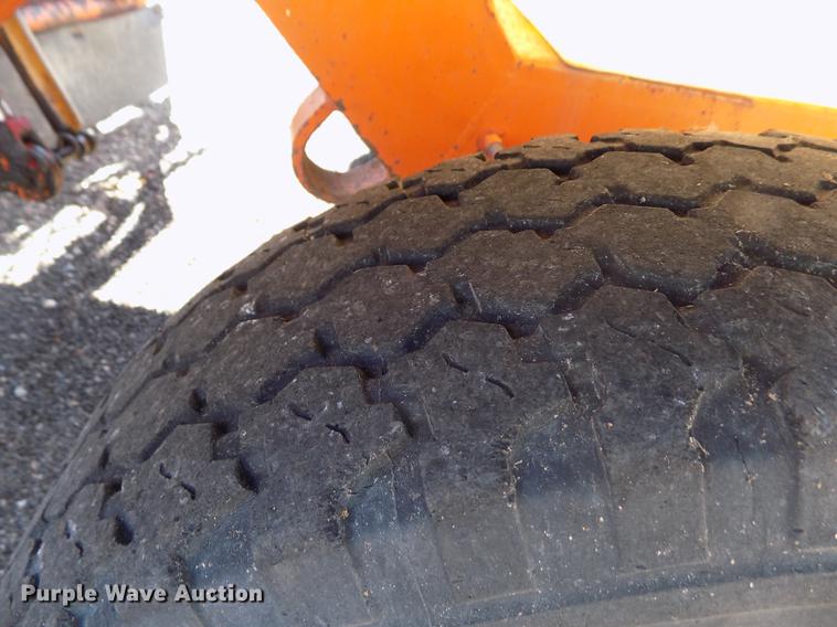 image for item ER9117 2006 Broce RJ-350 broom