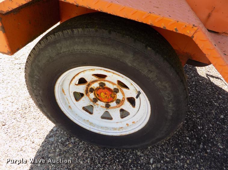 image for item ER9117 2006 Broce RJ-350 broom