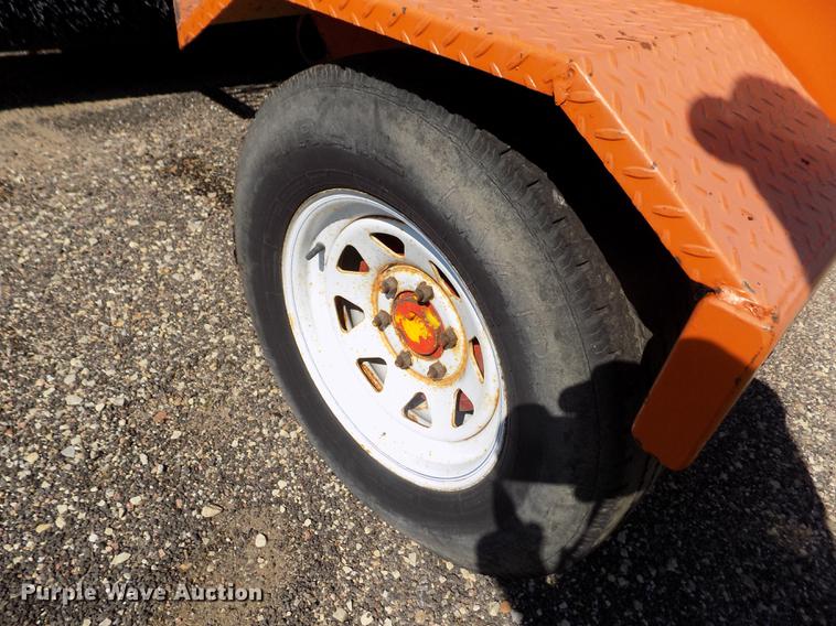 image for item ER9117 2006 Broce RJ-350 broom