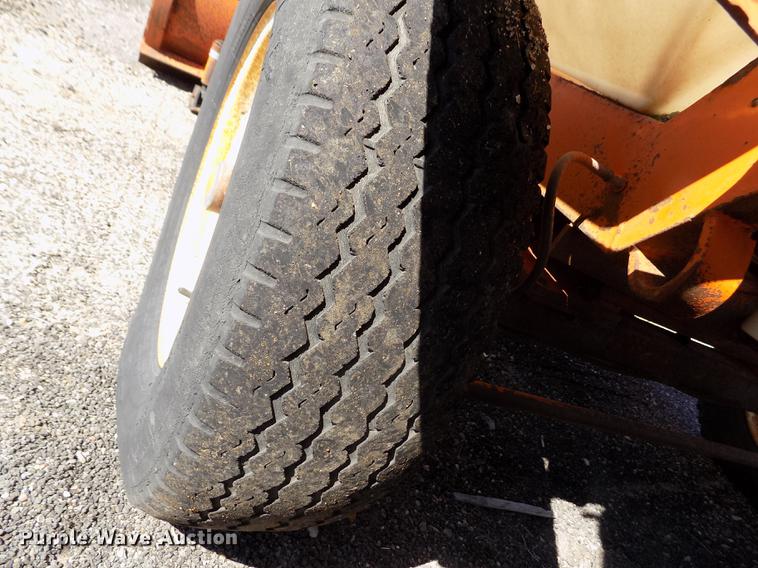 image for item ER9117 2006 Broce RJ-350 broom