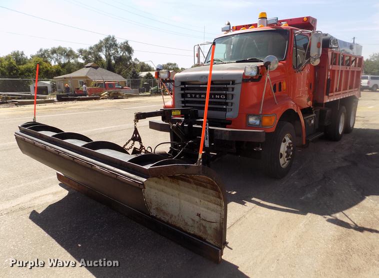 image for item ER9118 2001 Sterling LT7501 dump truck
