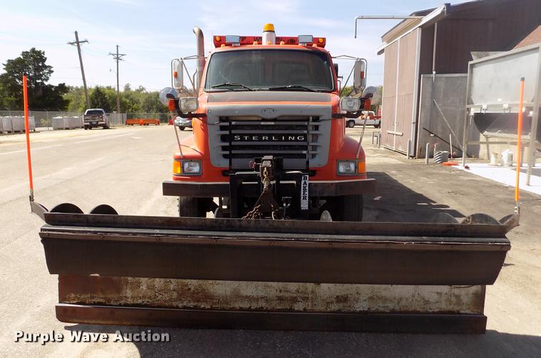 image for item ER9118 2001 Sterling LT7501 dump truck