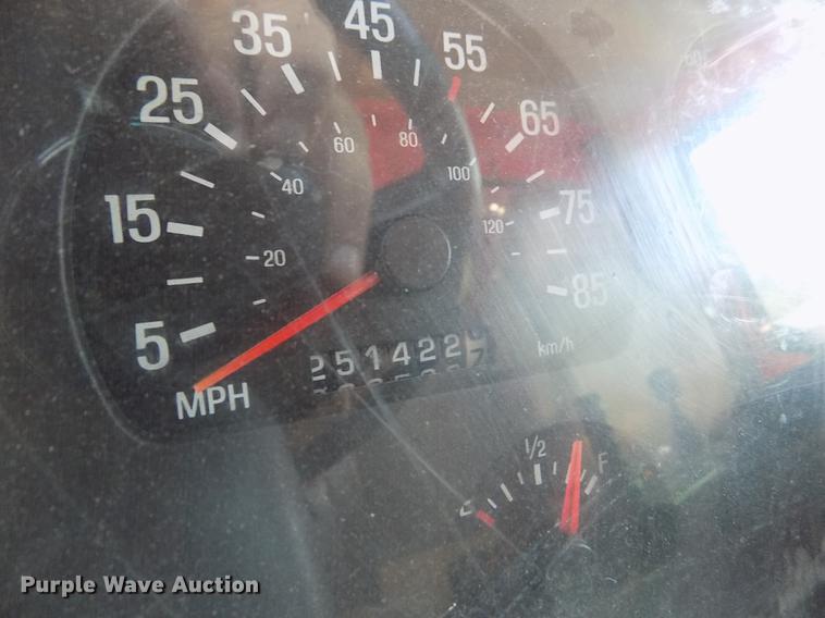 image for item ER9118 2001 Sterling LT7501 dump truck