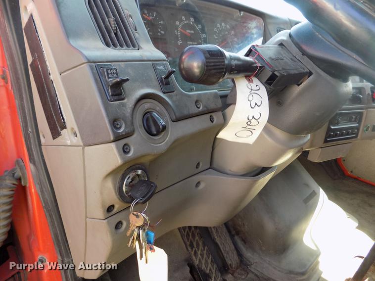 image for item ER9118 2001 Sterling LT7501 dump truck