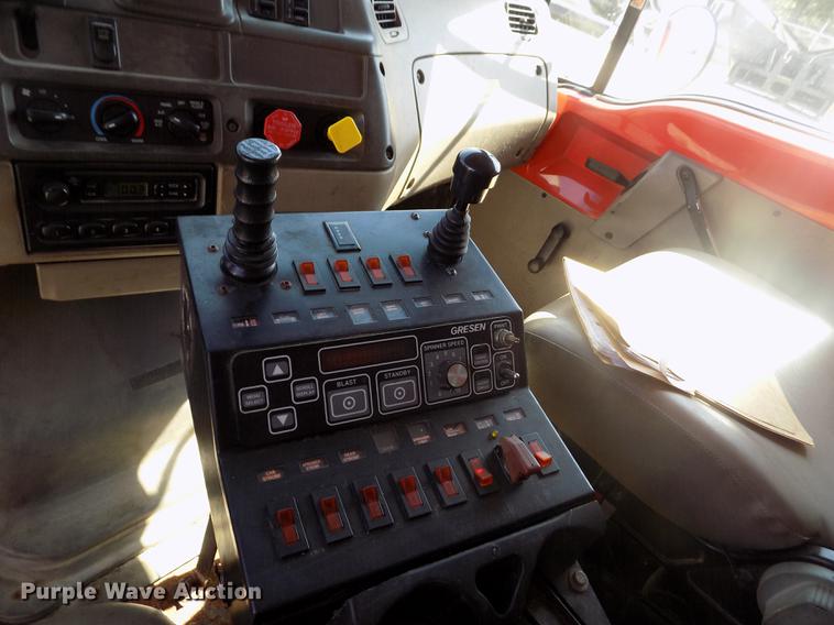 image for item ER9118 2001 Sterling LT7501 dump truck