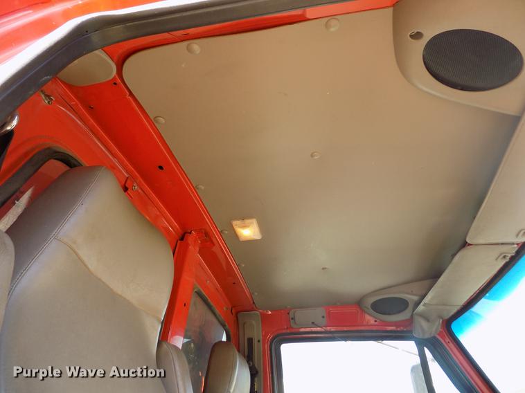 image for item ER9118 2001 Sterling LT7501 dump truck