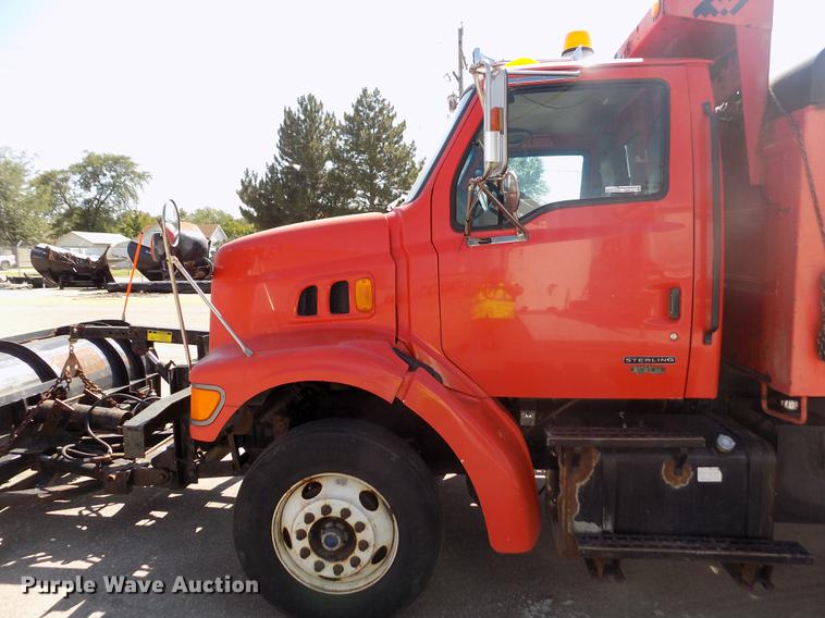 image for item ER9118 2001 Sterling LT7501 dump truck