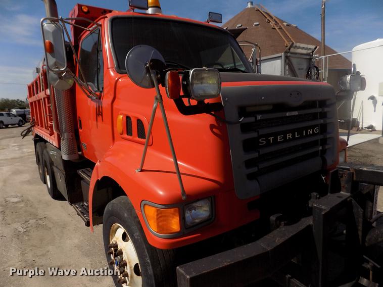 image for item ER9118 2001 Sterling LT7501 dump truck