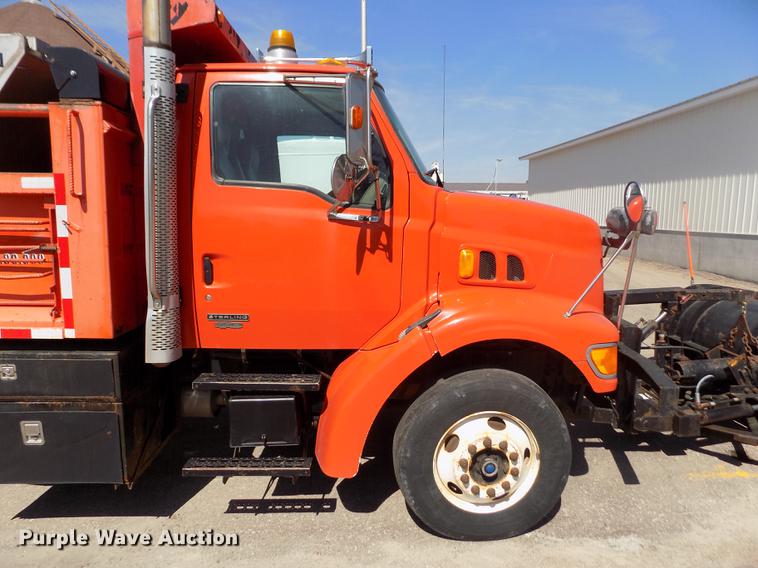 image for item ER9118 2001 Sterling LT7501 dump truck