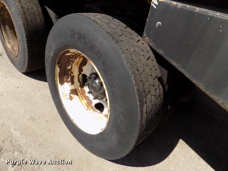 image for item ER9118 2001 Sterling LT7501 dump truck