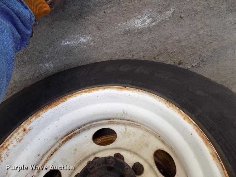 image for item ER9118 2001 Sterling LT7501 dump truck