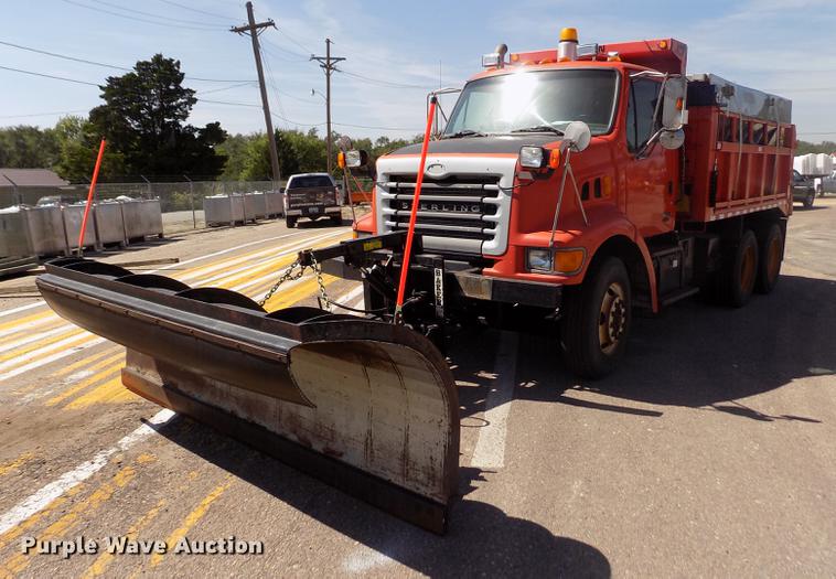 image for item ER9119 2001 Sterling LT7501 dump truck