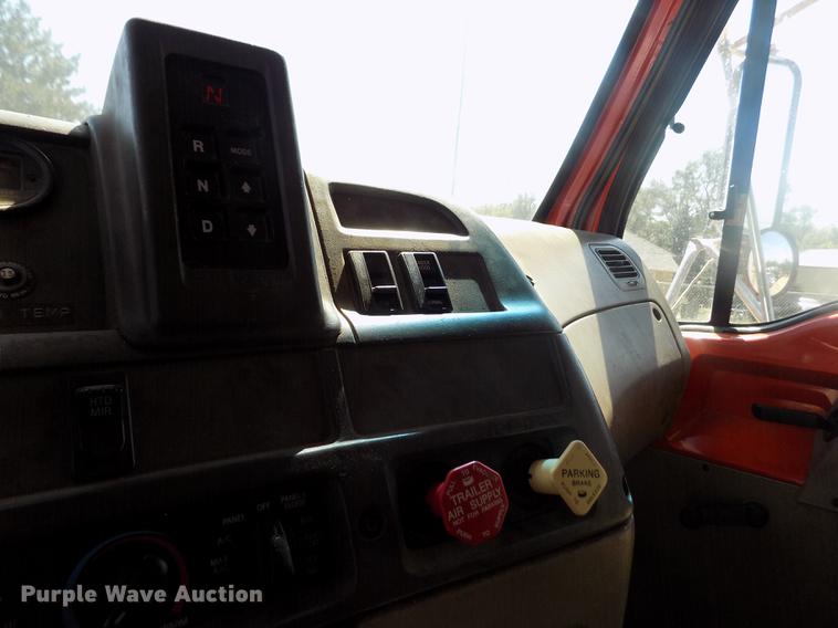 image for item ER9119 2001 Sterling LT7501 dump truck