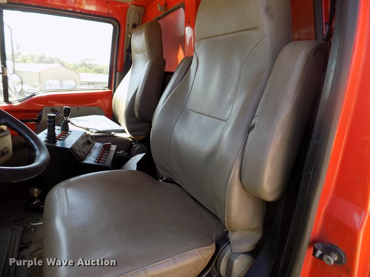 image for item ER9119 2001 Sterling LT7501 dump truck