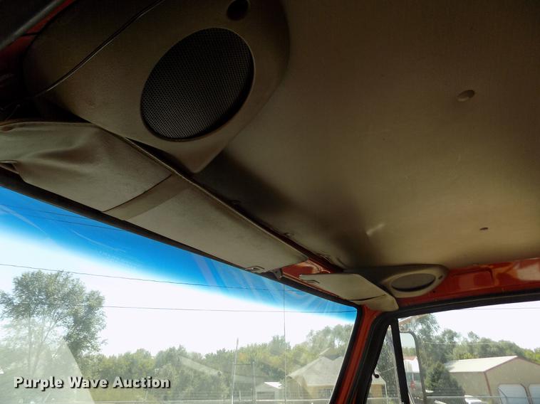 image for item ER9119 2001 Sterling LT7501 dump truck