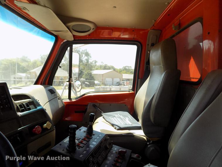 image for item ER9119 2001 Sterling LT7501 dump truck