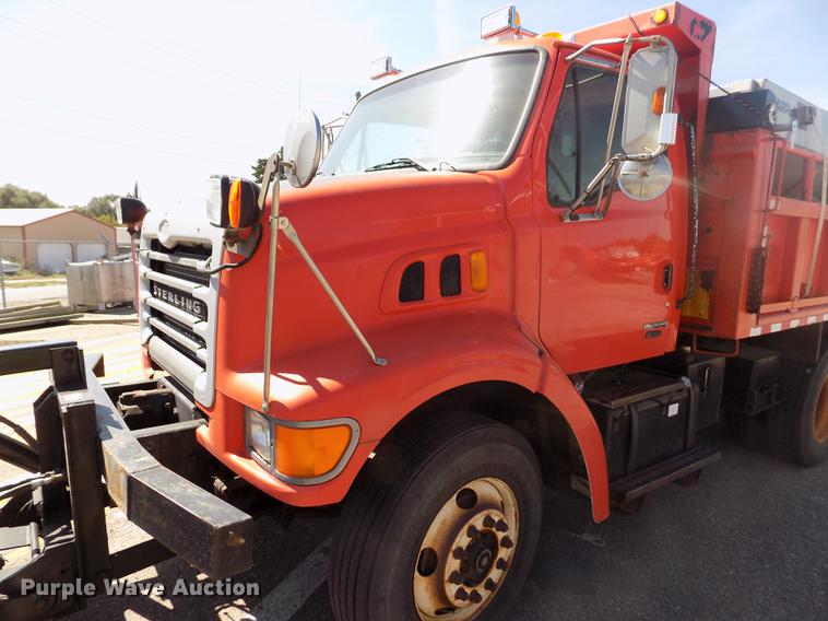 image for item ER9119 2001 Sterling LT7501 dump truck