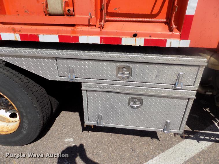 image for item ER9119 2001 Sterling LT7501 dump truck