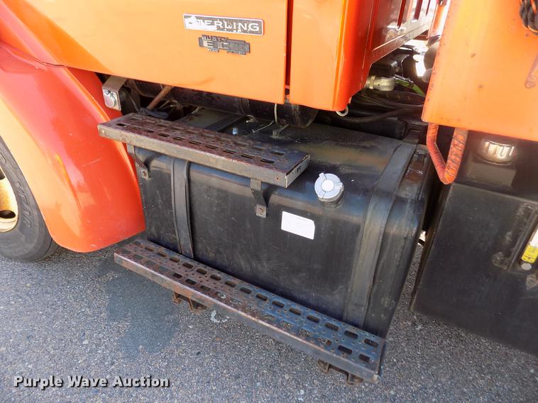 image for item ER9119 2001 Sterling LT7501 dump truck