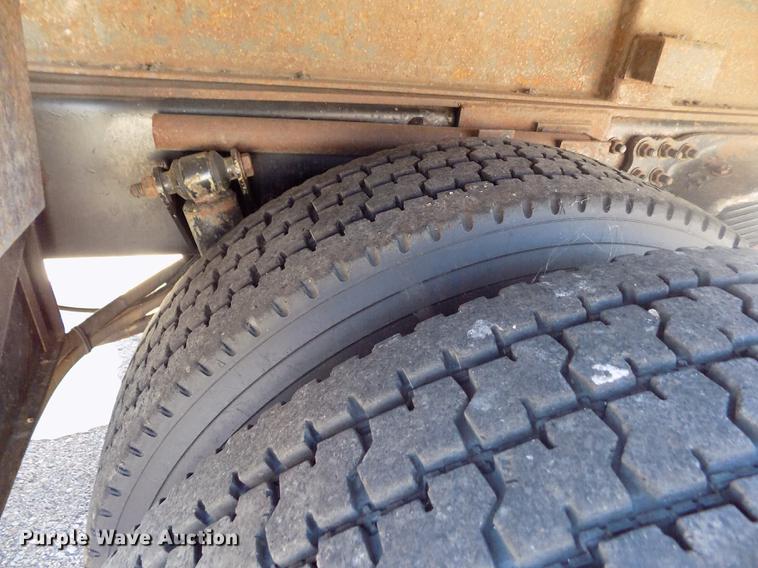 image for item ER9119 2001 Sterling LT7501 dump truck