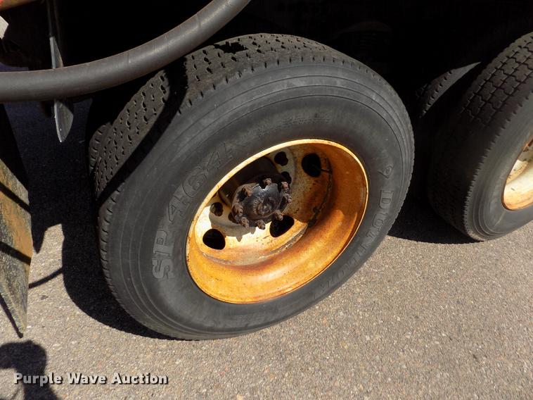 image for item ER9119 2001 Sterling LT7501 dump truck